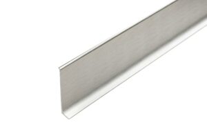 aliuminė grindjuostė spalva platina-min