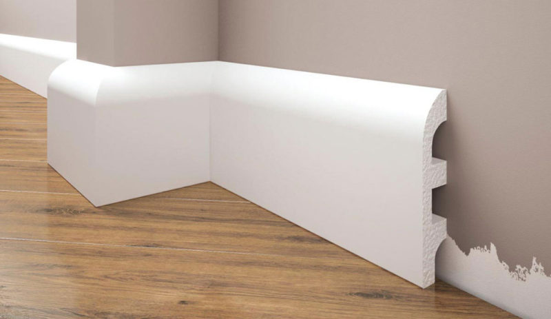 dažoma grindjuostė lpc-19 2440x98x17,7